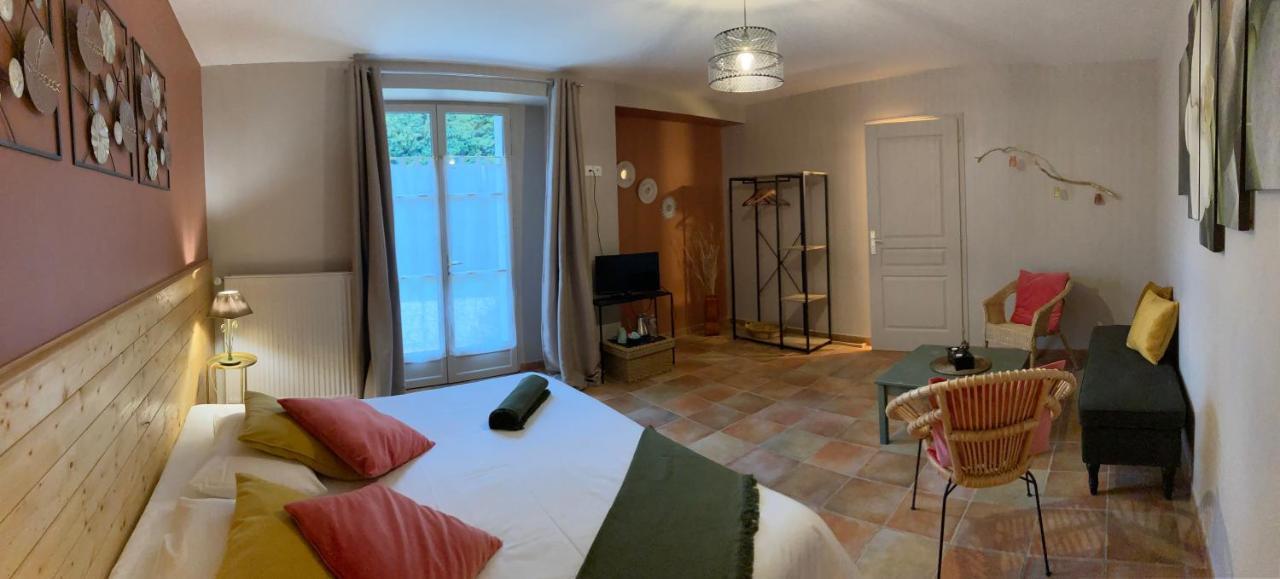 Le Chai De La Rose Spa Et Seances Bien Etre Doue-la-Fontaine Ngoại thất bức ảnh