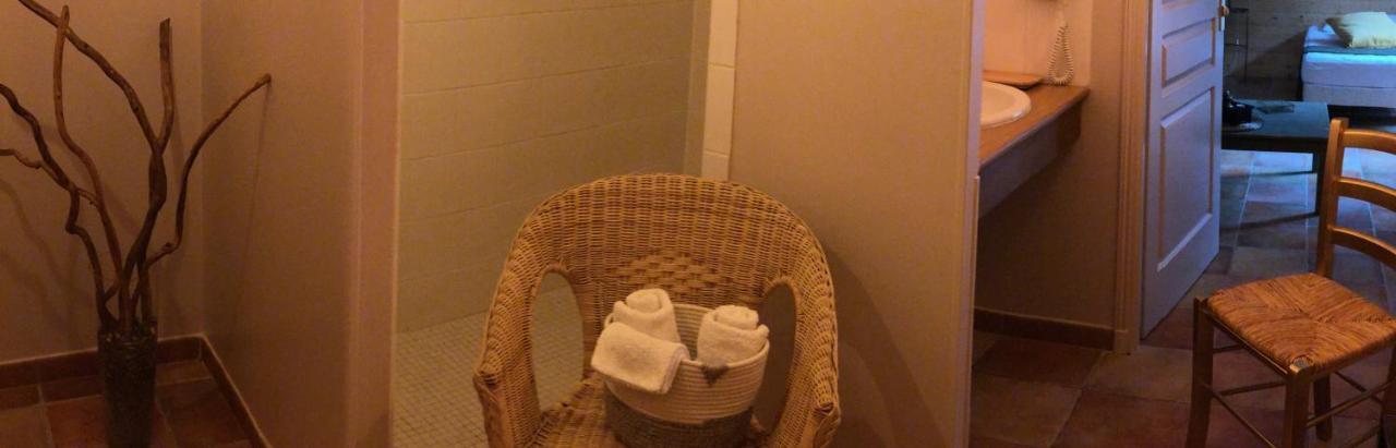 Le Chai De La Rose Spa Et Seances Bien Etre Doue-la-Fontaine Ngoại thất bức ảnh